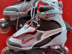 Nike säädettävät rullaluistimet, Rullaluistelu ja skeittaus, Urheilu ja ulkoilu, Kolari, Tori.fi Nike säädettävät rullaluistimet, Rullaluistelu ja skeittaus, Urheilu ja ulkoilu, Kolari, Tori.fi
