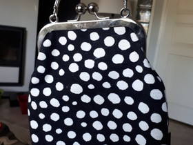 Marimekko pikkulaukku, Laukut ja hatut, Asusteet ja kellot, Lahti, Tori.fi Marimekko pikkulaukku, Laukut ja hatut, Asusteet ja kellot, Lahti, Tori.fi