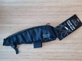 Restrap Race Top Tube Bag, Pyörätarvikkeet ja kypärät, Polkupyörät ja pyöräily, Helsinki, Tori.fi Restrap Race Top Tube Bag, Pyörätarvikkeet ja kypärät, Polkupyörät ja pyöräily, Helsinki, Tori.fi