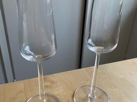 Iittala Essence -kuohuviinilasit 2kpl, Kahvikupit, mukit ja lasit, Keittiötarvikkeet ja astiat, Lahti, Tori.fi Iittala Essence -kuohuviinilasit 2kpl, Kahvikupit, mukit ja lasit, Keittiötarvikkeet ja astiat, Lahti, Tori.fi