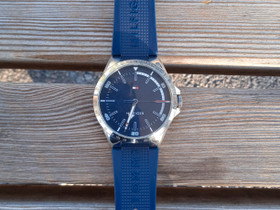 Tommy Hilfiger kello, Kellot ja korut, Asusteet ja kellot, Vantaa, Tori.fi Tommy Hilfiger kello, Kellot ja korut, Asusteet ja kellot, Vantaa, Tori.fi