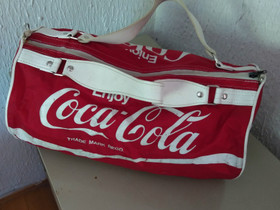 Coca-colakassi, Laukut ja hatut, Asusteet ja kellot, Jyväskylä, Tori.fi Coca-colakassi, Laukut ja hatut, Asusteet ja kellot, Jyväskylä, Tori.fi