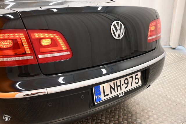 Volkswagen Phaeton 10