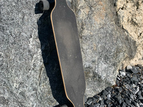 Longboard, Rullaluistelu ja skeittaus, Urheilu ja ulkoilu, Kuopio, Tori.fi Longboard, Rullaluistelu ja skeittaus, Urheilu ja ulkoilu, Kuopio, Tori.fi