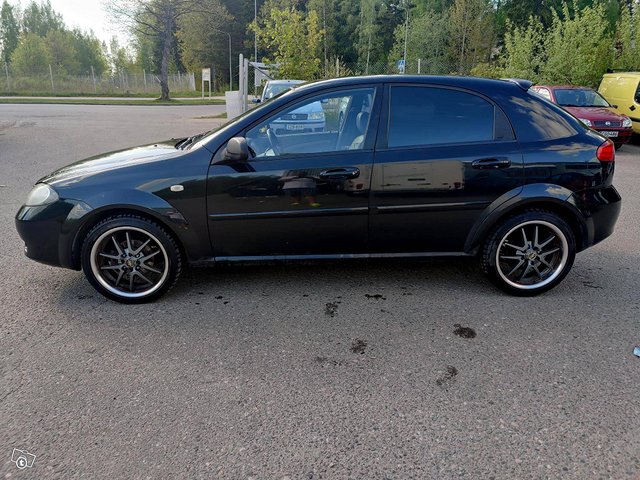 Daewoo Lacetti 8