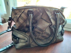 Burberry laukku, Laukut ja hatut, Asusteet ja kellot, Joensuu, Tori.fi Burberry laukku, Laukut ja hatut, Asusteet ja kellot, Joensuu, Tori.fi