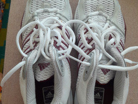 Adidas juoksulenkkarit koko 38, Juoksu ja lenkkeily, Urheilu ja ulkoilu, Tampere, Tori.fi Adidas juoksulenkkarit koko 38, Juoksu ja lenkkeily, Urheilu ja ulkoilu, Tampere, Tori.fi