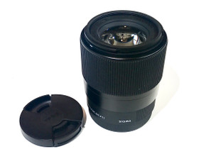 Sigma 30mm f/1.4 DC DN (Sony E), Objektiivit, Kamerat ja valokuvaus, Ilmajoki, Tori.fi Sigma 30mm f/1.4 DC DN (Sony E), Objektiivit, Kamerat ja valokuvaus, Ilmajoki, Tori.fi