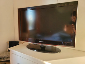 Samsung 32', Televisiot, Viihde-elektroniikka, Laukaa, Tori.fi Samsung 32', Televisiot, Viihde-elektroniikka, Laukaa, Tori.fi