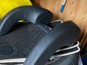 Lasten niskatuki, Lisävarusteet ja autotarvikkeet, Auton varaosat ja tarvikkeet, Seinäjoki, Tori.fi Lasten niskatuki, Lisävarusteet ja autotarvikkeet, Auton varaosat ja tarvikkeet, Seinäjoki, Tori.fi