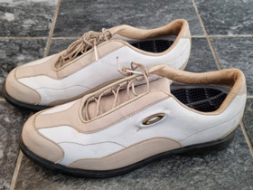 Naisten Oakley golfkengät 40, Golf, Urheilu ja ulkoilu, Lieto, Tori.fi Naisten Oakley golfkengät 40, Golf, Urheilu ja ulkoilu, Lieto, Tori.fi