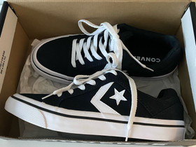 Uudet Converse -tennarit, Vaatteet ja kengät, Pori, Tori.fi Uudet Converse -tennarit, Vaatteet ja kengät, Pori, Tori.fi