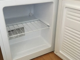 Pakastin, Jääkaapit ja pakastimet, Kodinkoneet, Hämeenlinna, Tori.fi Pakastin, Jääkaapit ja pakastimet, Kodinkoneet, Hämeenlinna, Tori.fi