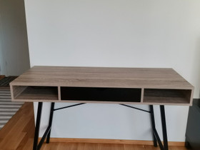 Työpöytä 48x120 Abbetved, Pöydät ja tuolit, Sisustus ja huonekalut, Oulu, Tori.fi Työpöytä 48x120 Abbetved, Pöydät ja tuolit, Sisustus ja huonekalut, Oulu, Tori.fi