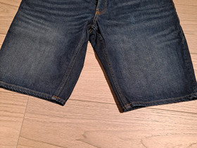 Shortsit, Vaatteet ja kengät, Pirkkala, Tori.fi Shortsit, Vaatteet ja kengät, Pirkkala, Tori.fi