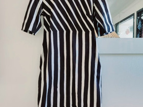 Marimekko Tiimalasi mekko, Vaatteet ja kengät, Helsinki, Tori.fi Marimekko Tiimalasi mekko, Vaatteet ja kengät, Helsinki, Tori.fi