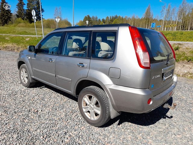 Nissan X-Trail 2