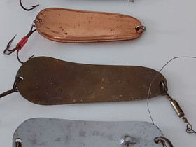Uistimia, Kelat, vavat ja onget, Metsästys ja kalastus, Vantaa, Tori.fi Uistimia, Kelat, vavat ja onget, Metsästys ja kalastus, Vantaa, Tori.fi