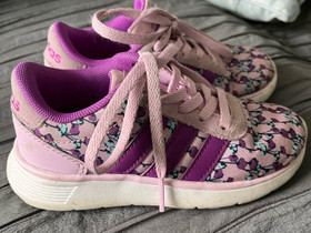 Adidas lenkkarit 28, Lastenvaatteet ja kengät, Helsinki, Tori.fi Adidas lenkkarit 28, Lastenvaatteet ja kengät, Helsinki, Tori.fi