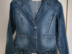 Vero Moda-farkkutakki, Vaatteet ja kengät, Oulu, Tori.fi Vero Moda-farkkutakki, Vaatteet ja kengät, Oulu, Tori.fi