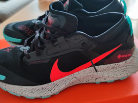 Nike pegasus trail 3 gtx, Juoksu ja lenkkeily, Urheilu ja ulkoilu, Mikkeli, Tori.fi Nike pegasus trail 3 gtx, Juoksu ja lenkkeily, Urheilu ja ulkoilu, Mikkeli, Tori.fi
