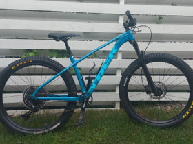 Trek Roscoe 7 M 2020, Maastopyörät, Polkupyörät ja pyöräily, Helsinki, Tori.fi Trek Roscoe 7 M 2020, Maastopyörät, Polkupyörät ja pyöräily, Helsinki, Tori.fi