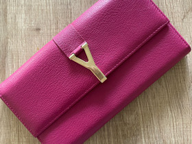 Yves Saint Laurent lompakko, Muut asusteet, Asusteet ja kellot, Lahti, Tori.fi Yves Saint Laurent lompakko, Muut asusteet, Asusteet ja kellot, Lahti, Tori.fi