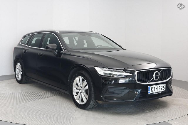 VOLVO V60 8