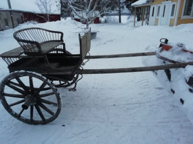 Vanhat hevoskärryt, Muut hevostarvikkeet, Hevoset ja hevosurheilu, Laihia, Tori.fi Vanhat hevoskärryt, Muut hevostarvikkeet, Hevoset ja hevosurheilu, Laihia, Tori.fi