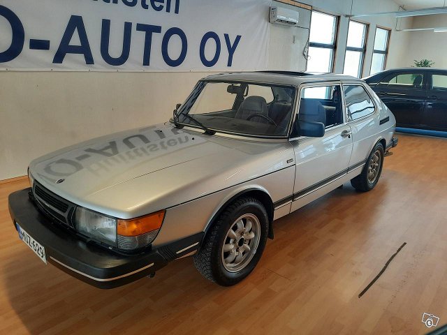 Saab 900 1