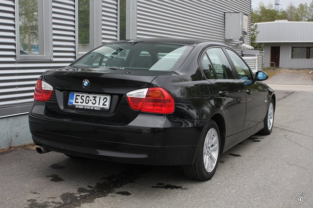 BMW 318 3