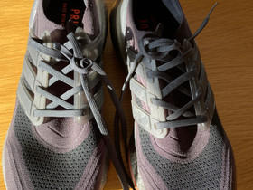 Adidas ultraboost lenkkarit, Juoksu ja lenkkeily, Urheilu ja ulkoilu, Mikkeli, Tori.fi Adidas ultraboost lenkkarit, Juoksu ja lenkkeily, Urheilu ja ulkoilu, Mikkeli, Tori.fi