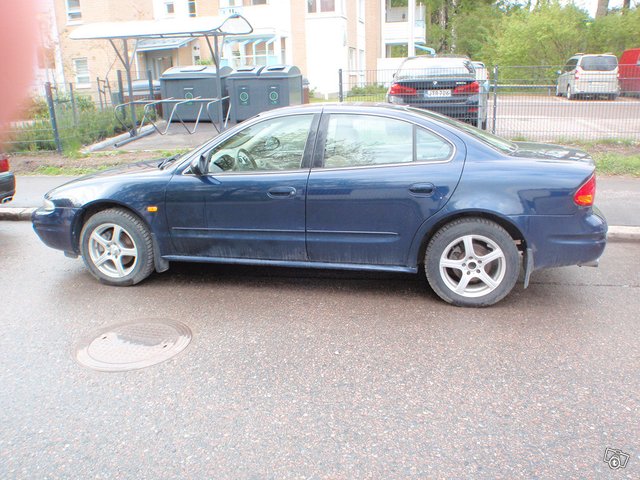 Chevrolet Alero 1