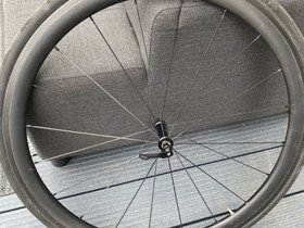 Hiilikuituvanne 40mm, Kilpapyörät, Polkupyörät ja pyöräily, Lappeenranta, Tori.fi Hiilikuituvanne 40mm, Kilpapyörät, Polkupyörät ja pyöräily, Lappeenranta, Tori.fi