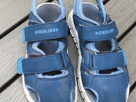 Sandaalit koko 27, Lastenvaatteet ja kengät, Pöytyä, Tori.fi Sandaalit koko 27, Lastenvaatteet ja kengät, Pöytyä, Tori.fi