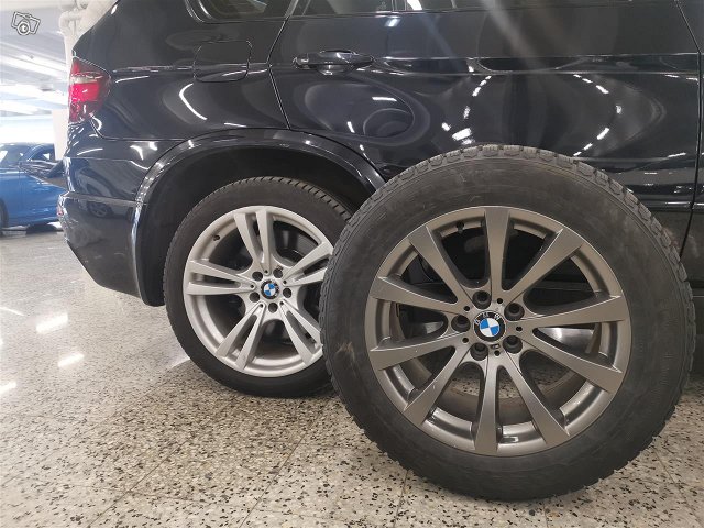 BMW X5 24