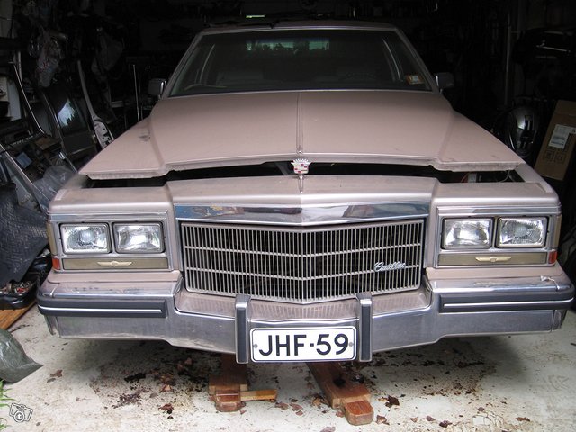Cadillac Coupe de Ville 1