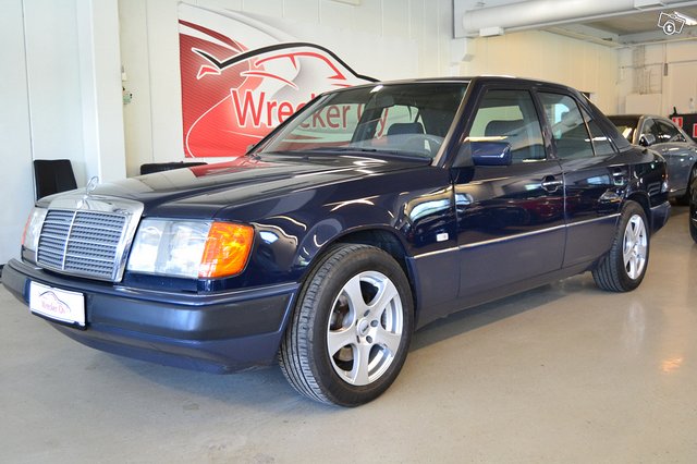 Mercedes-Benz E
