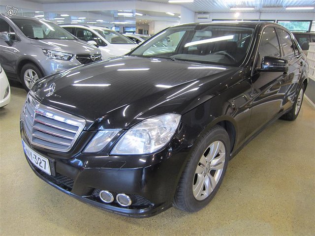 Mercedes-Benz E, kuva 1