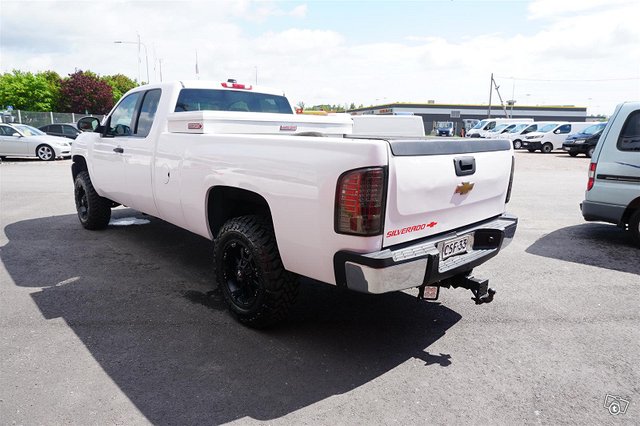 Chevrolet Silverado 5
