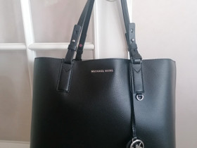 Michael Kors nahkalaukku, Laukut ja hatut, Asusteet ja kellot, Lahti, Tori.fi Michael Kors nahkalaukku, Laukut ja hatut, Asusteet ja kellot, Lahti, Tori.fi