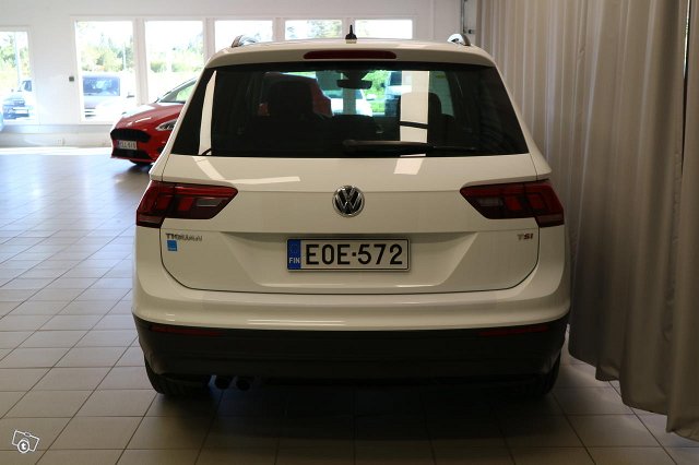 Volkswagen TIGUAN 5