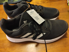 Adidas galaxy 5 lenkkarit 46 2/3., Juoksu ja lenkkeily, Urheilu ja ulkoilu, Kouvola, Tori.fi Adidas galaxy 5 lenkkarit 46 2/3., Juoksu ja lenkkeily, Urheilu ja ulkoilu, Kouvola, Tori.fi