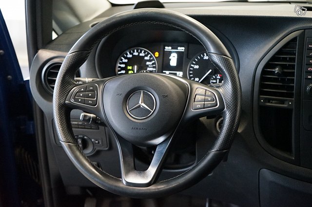 Mercedes-Benz Vito 11