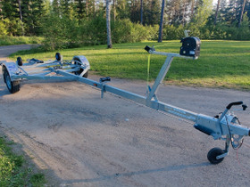 Jarrullinen venetraileri, Peräkärryt ja trailerit, Auton varaosat ja tarvikkeet, Jämsä, Tori.fi Jarrullinen venetraileri, Peräkärryt ja trailerit, Auton varaosat ja tarvikkeet, Jämsä, Tori.fi