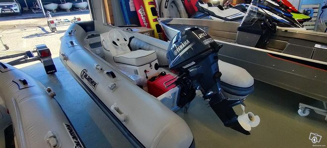 Talamex 350 + YAMAHA F20