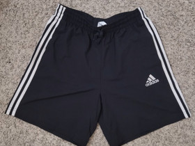 Adidas shortsit koko M, Vaatteet ja kengät, Vantaa, Tori.fi Adidas shortsit koko M, Vaatteet ja kengät, Vantaa, Tori.fi