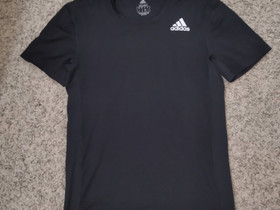 Adidas urheilupaita koko M, Vaatteet ja kengät, Vantaa, Tori.fi Adidas urheilupaita koko M, Vaatteet ja kengät, Vantaa, Tori.fi
