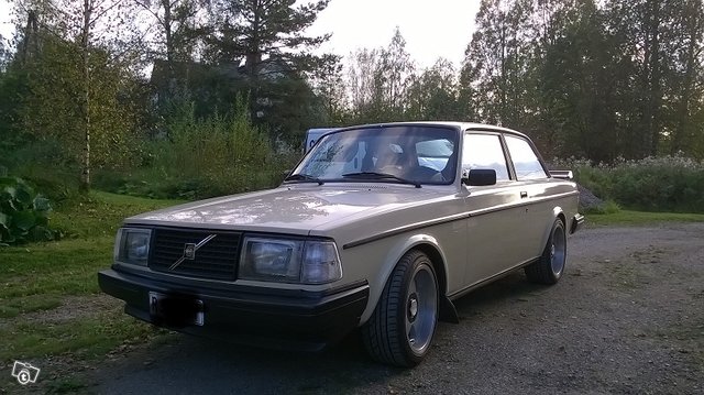Volvo 240, kuva 1
