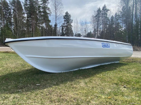 Stella 380 -Uppoamaton / 2 Väriä*, Soutuveneet ja jollat, Veneet, Raasepori, Tori.fi